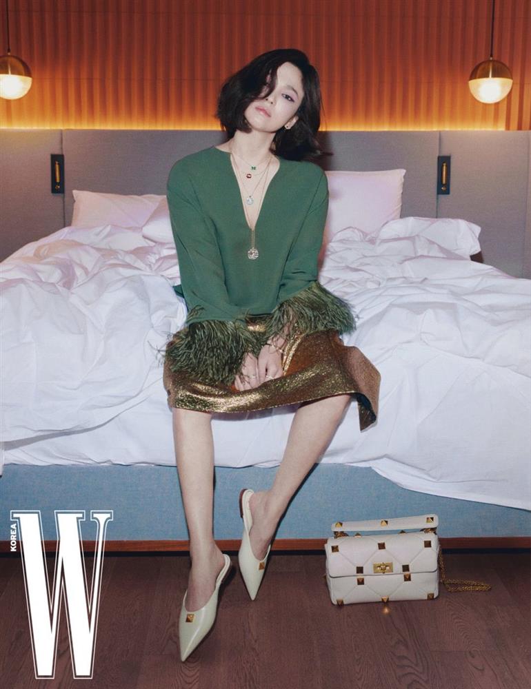 Phượng Chanel đối đầu Song Hye Kyo khi đụng hàng: Nữ doanh nhân lên đời style nhưng vẫn lép vế mỹ nhân Hàn-7
