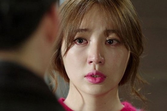 Mới cưới được một tuần, vợ bỗng đưa đơn ly hôn và ép buộc tôi một việc trái với lương tâm