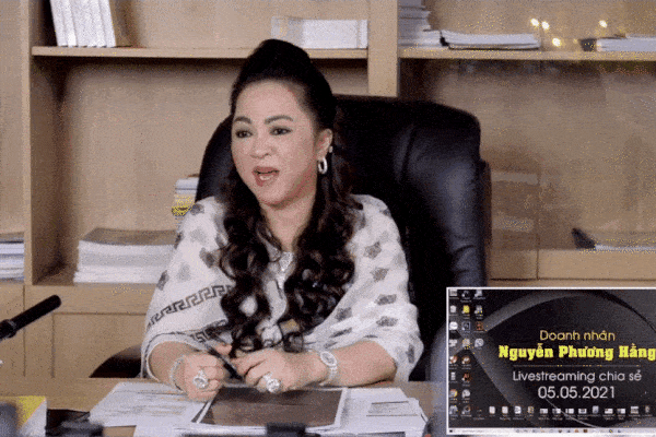 Bà Nguyễn Phương Hằng, vợ đại gia Dũng lò vôi tiết lộ ý đồ thường xuyên livestream và nói 