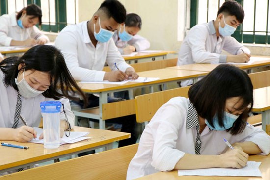 Nếu dịch phức tạp, tổ chức thi tốt nghiệp THPT nhiều đợt