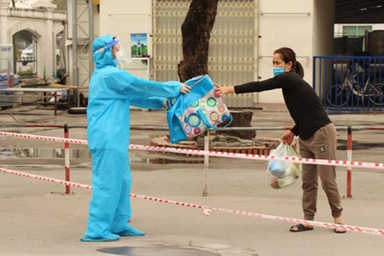 Diễn biến dịch COVID-19 phức tạp: 5 ổ dịch, 19 tỉnh thành có ca bệnh, 9 bệnh viện phải cách ly y tế