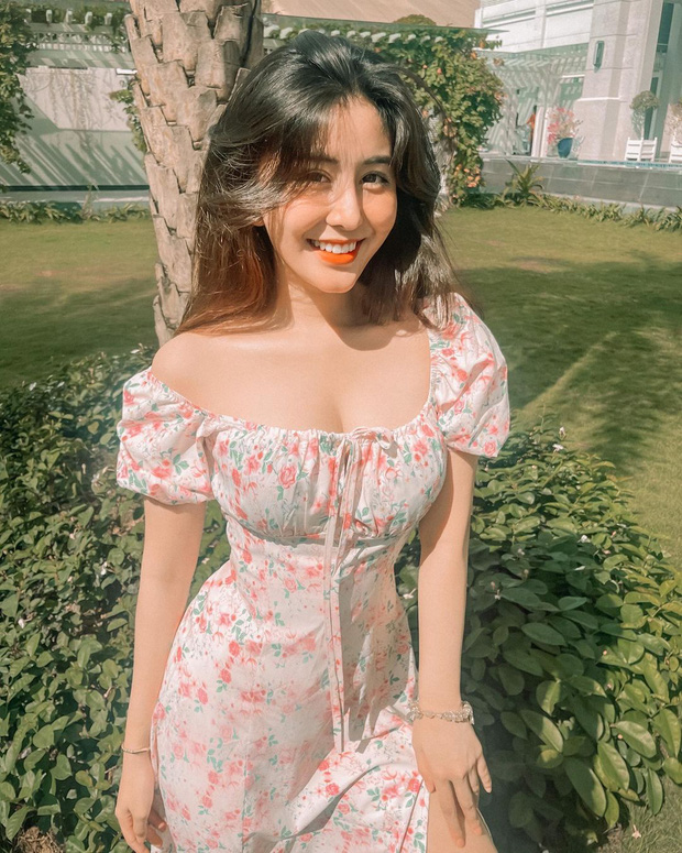 Tạo dáng cẩn thận Võ Ngọc Trân ơi, sexy đấy nhưng suýt lộ hàng” kìa!-1