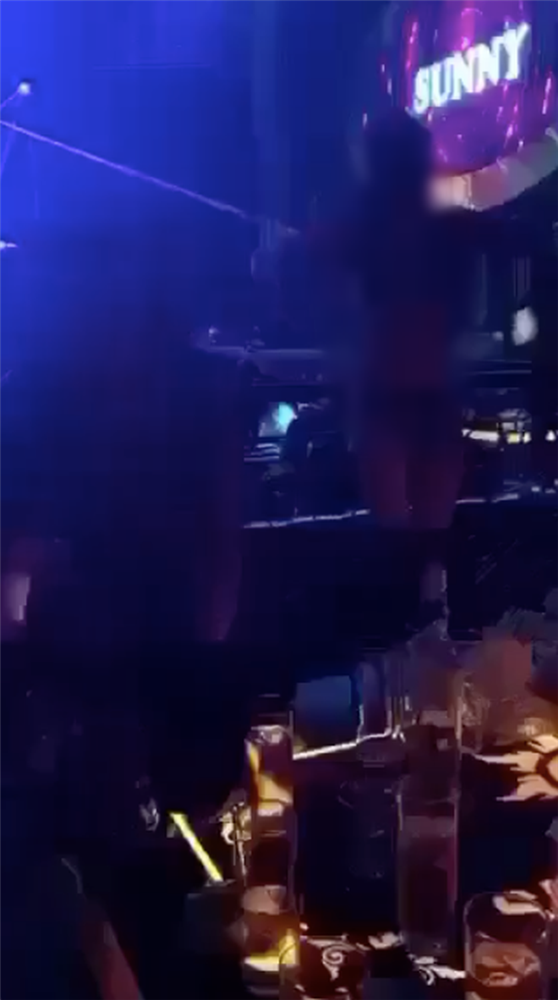 Loạt clip nhạy cảm được cho là bên trong quán bar Sunny, ổ dịch Covid-19 Vĩnh Phúc vừa bị tước giấy phép kinh doanh-4
