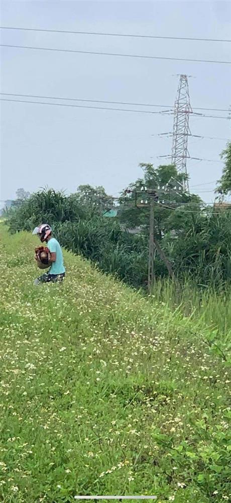 Vụ mẹ nghi sát hại con rồi ôm thi thể lên đường tàu tự tử: Tạm giữ người mẹ-3