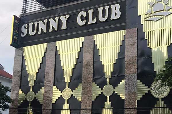 2 cán bộ công an Phúc Yên bị đình chỉ-1