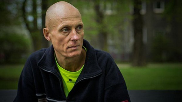 Vô tình nhìn thấy bức ảnh quảng cáo, kẻ si tình bám đuổi Hoa hậu xinh đẹp suốt 7 năm rồi gây ra bi kịch với câu nói ám ảnh cả thế giới-6