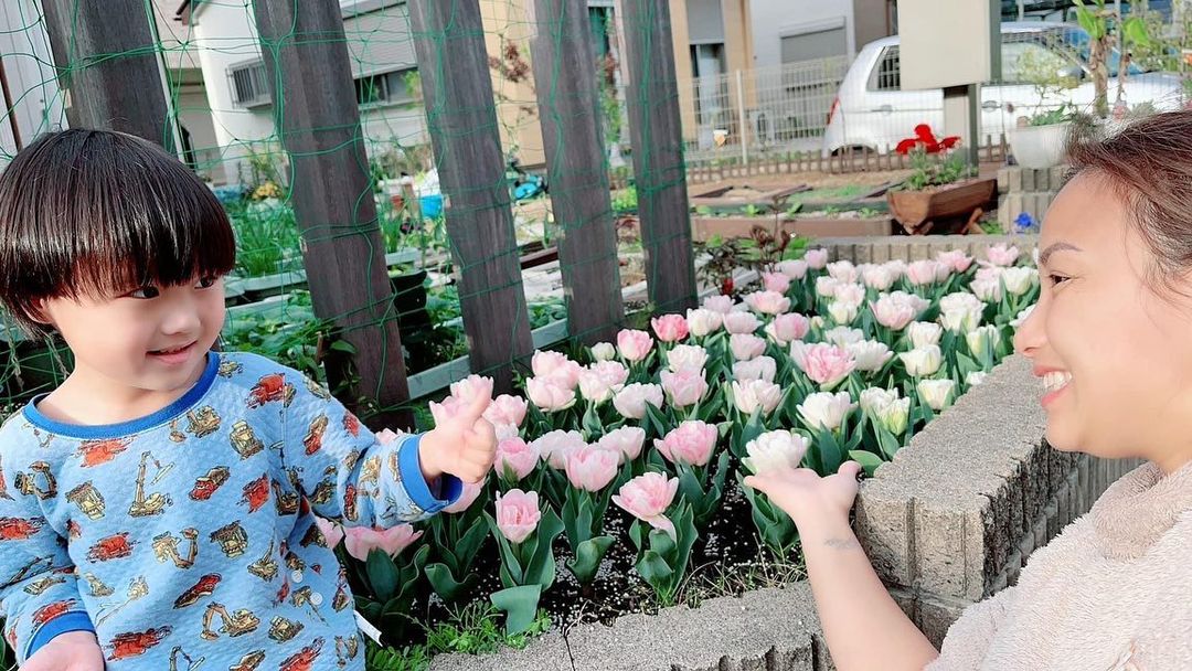 4 người phụ nữ làm mẹ nổi đình đám vì quá bản lĩnh và giàu có, nhưng có một người đặc biệt hơn tất cả mà ít ai để ý đến-3