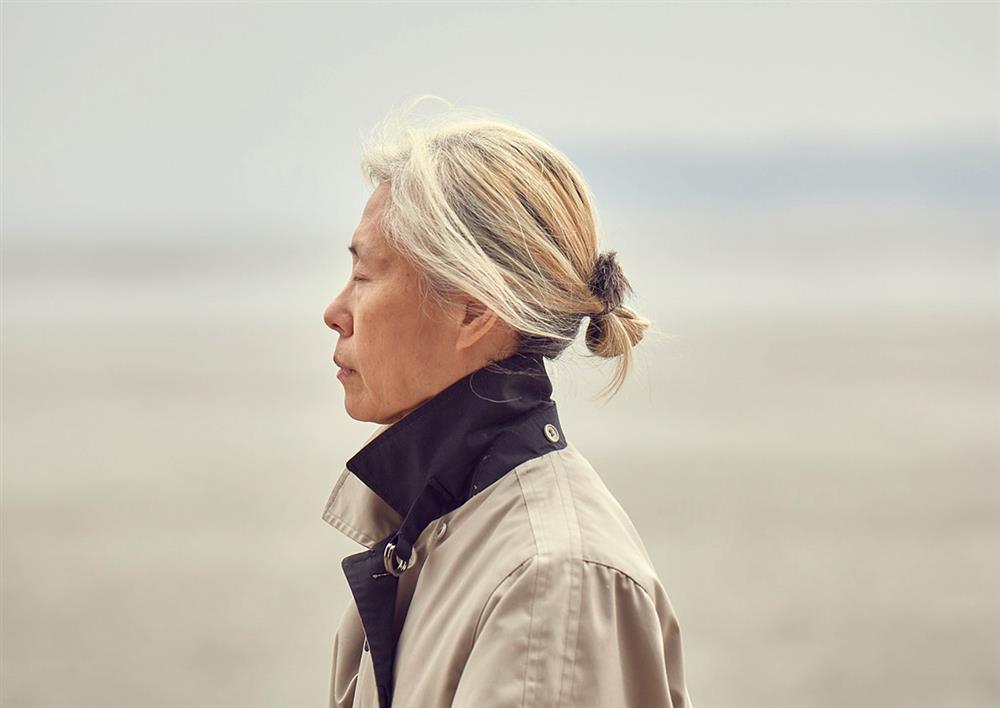 Hai mẹ con bị mắc kẹt trong băng tuyết, mạng sống của đứa con được cứu bằng hành động khó tưởng tượng này của người mẹ-8