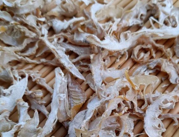 Phơi khô măng, đừng phơi trực tiếp, nhớ làm thêm 2 bước nữa thì măng khô mới trắng, ngon, để lâu không bị hỏng-5