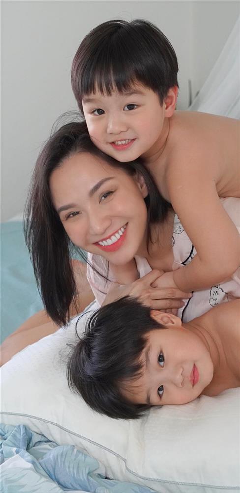 3 cặp song sinh rich kid đáng yêu nhất của các gia đình Việt, toàn nam thần nhí khiến team bỉm sữa thích mê-2