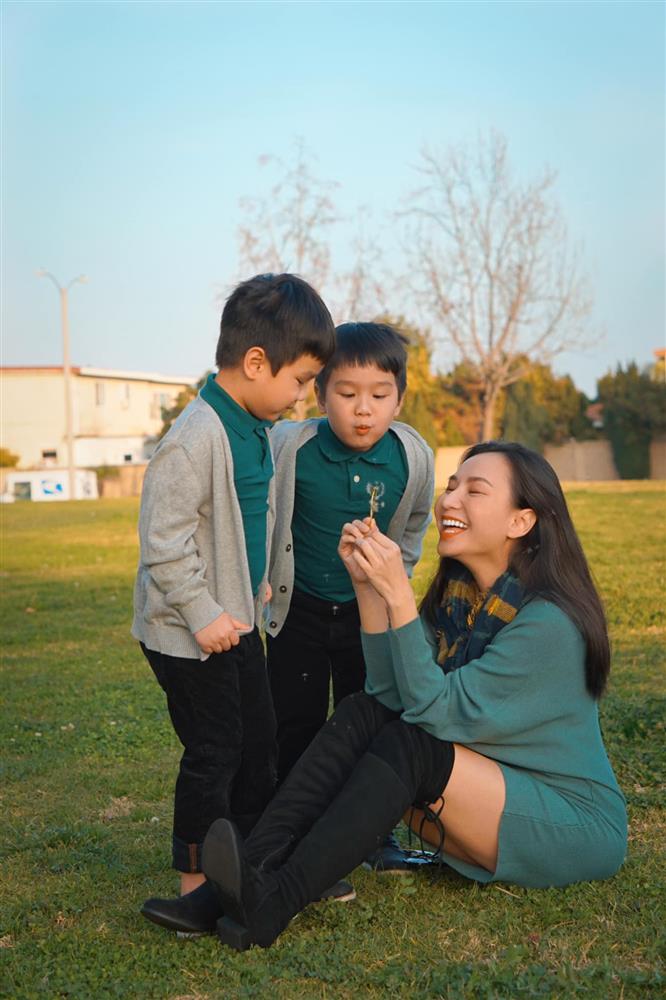 3 cặp song sinh rich kid đáng yêu nhất của các gia đình Việt, toàn nam thần nhí khiến team bỉm sữa thích mê-12