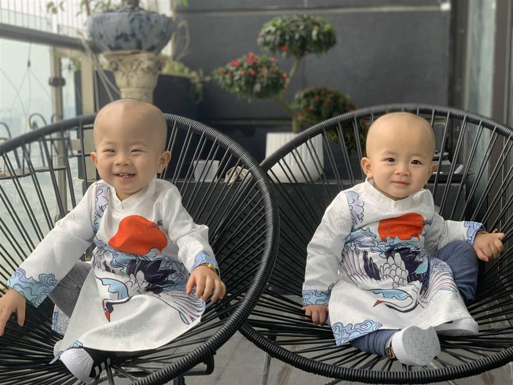 3 cặp song sinh rich kid đáng yêu nhất của các gia đình Việt, toàn nam thần nhí khiến team bỉm sữa thích mê-19