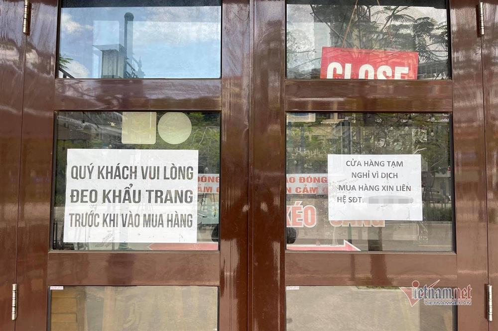 Phố du lịch Bãi Cháy vắng lặng, không một bóng người-7