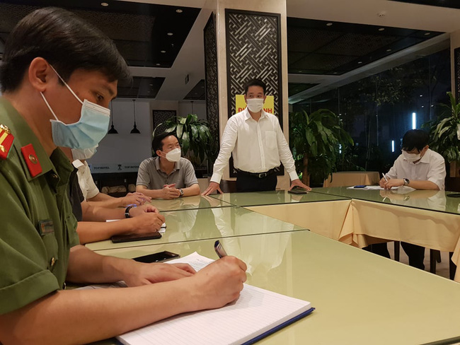 Hà Nội: Yêu cầu Top Hotel Hữu Nghị giải trình thông tin chi phí cho công an, nhân viên y tế trong bảng giá chặt chém người cách ly gây bức xúc-2