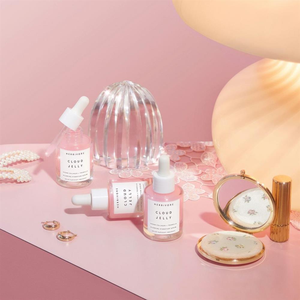 Nắm rõ 6 lưu ý sau nếu bạn không muốn mụn mọc thành chùm khi đeo khẩu trang suốt ngày-6