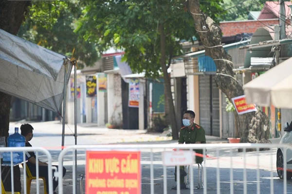 Hà Nội thêm 2 trường hợp dương tính SARS-CoV-2, trong đó 1 người từng xét nghiệm 2 lần âm tính-1