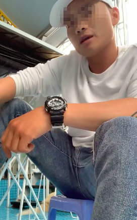 Lỡ làm bạn gái buồn, thanh niên livestream chặt luôn đốt ngón chân để tạ lỗi, quyết không đi bác sĩ nối lại-1