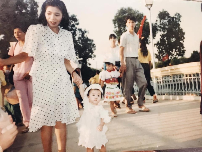 Nhuệ Giang chia sẻ bức hình mừng Ngày của Mẹ, chi tiết nhỏ trong bài đăng cho thấy vợ tương lai của Xuân Trường sớm đã biết lấy lòng mẹ chồng-2