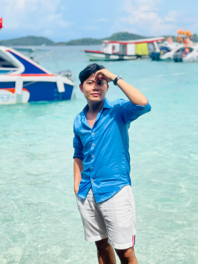 Nhạc sĩ vừa công khai chê bà Phương Hằng thô tục: Là ông bố đơn thân kỳ lạ được ngưỡng mộ vì cách dạy con-1