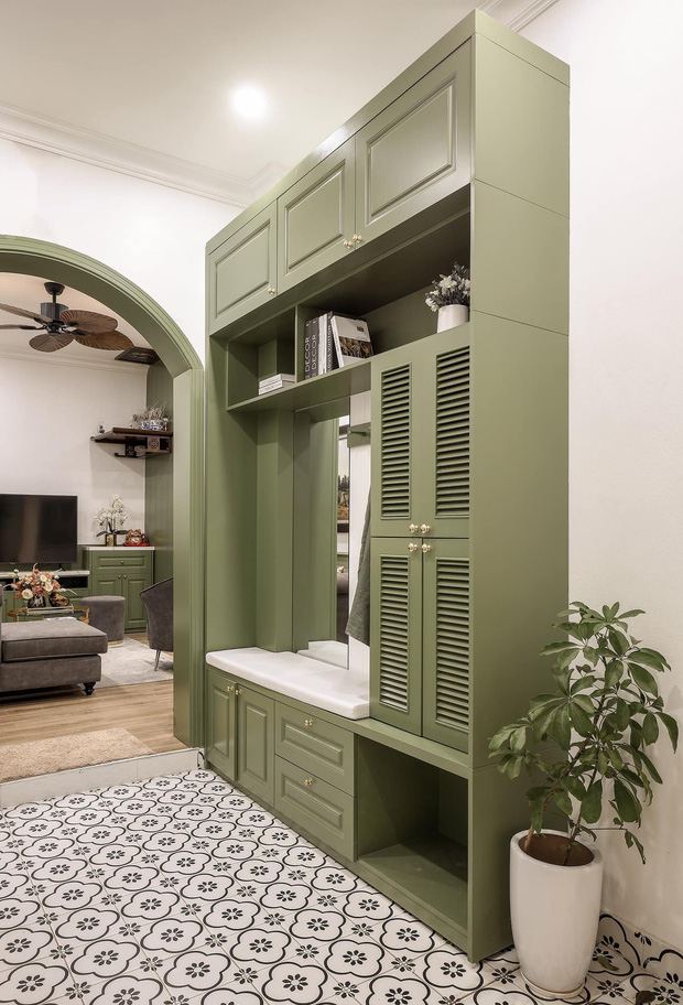 Vợ chồng mệnh Mộc xây nhà gần 2 tỷ trên mảnh đất cha ông để lại, ai cũng mê mẩn màu xanh olive phá cách-16