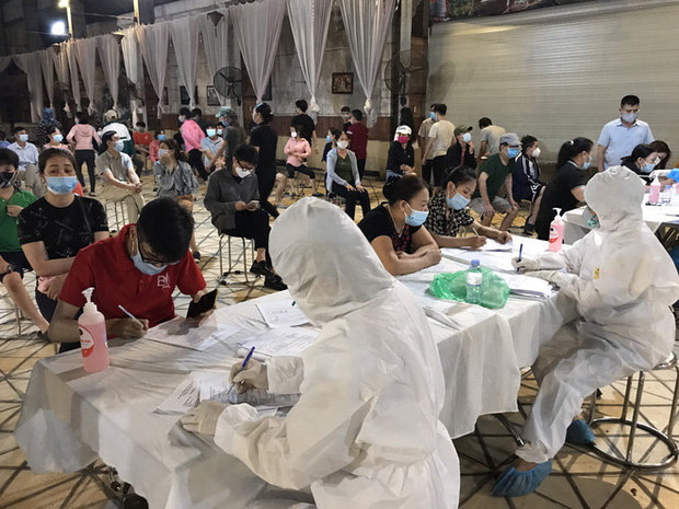 Nam sinh đi bê cỗ mắc Covid-19 ở Bắc Ninh: Nhiều người trách vì làm họ đi cách ly, bạn bè dè bỉu ham tiền giờ rước họa vào thân-2