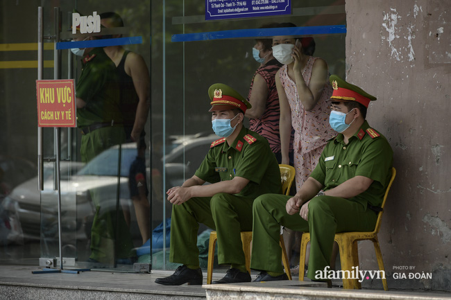 HỎA TỐC: Hà Nội yêu cầu không tập trung quá 10 người nơi công cộng, dừng quán bia hơi, chợ cóc để phòng chống dịch Covid-19-1
