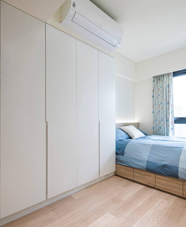 Ngôi nhà lấy ý tưởng thiết kế từ một cái cây lớn với 6 phòng ngủ đơn giản trang nhã, không gian dài, rộng và cao-9