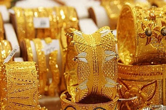 Giá vàng hôm nay 12/5: Áp lực chốt lời, vàng rớt từ đỉnh