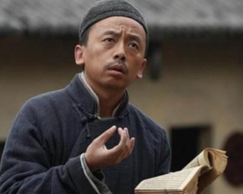 Đi xem bói, bị thầy bói phán cô lấy chồng muộn”, 3 ngày sau cô gái 19 tuổi quyết định lấy người đàn ông ở làng bên, kết quả gây bất ngờ-1