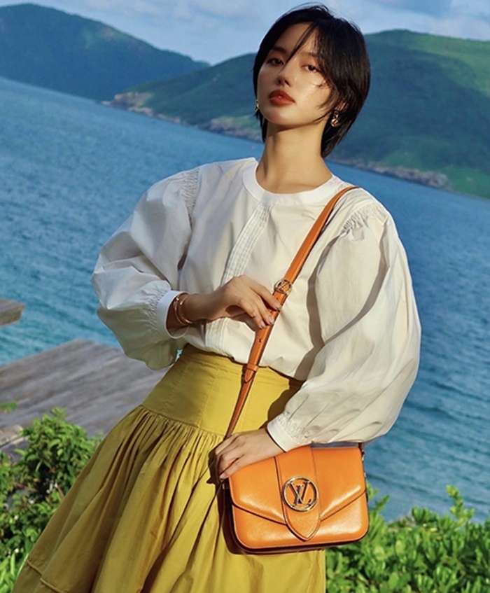 Đây chính là kiểu áo sang chảnh đang được dàn sao Việt Hàn thi nhau diện-5