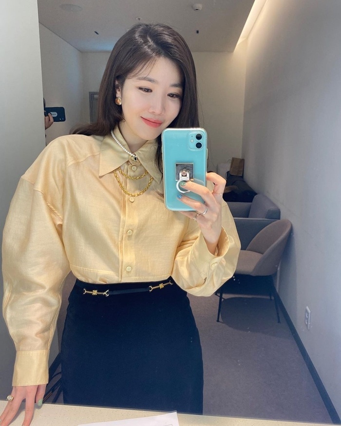 Đây chính là kiểu áo sang chảnh đang được dàn sao Việt Hàn thi nhau diện-7