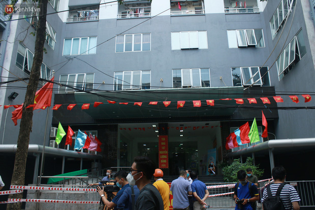 Hà Nội: Cách ly tạm thời chung cư 187 Nguyễn Lương Bằng, truy vết trường hợp tiếp xúc với ca mắc Covid-19-12