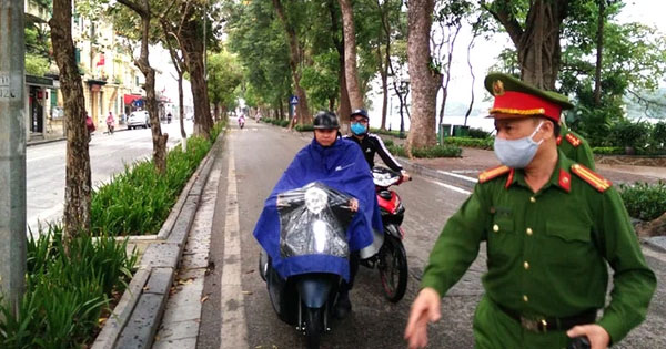 Hà Nội: Xử phạt hơn 3 tỷ đồng những người không đeo khẩu trang-1