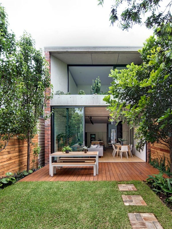 Ngôi nhà nhỏ với khu vườn ở sân sau mang đến bầu không khí hòa mình với thiên nhiên, thuận tiện vui chơi thả ga dịp cuối tuần-1