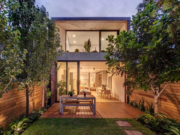 Ngôi nhà nhỏ với khu vườn ở sân sau mang đến bầu không khí hòa mình với thiên nhiên, thuận tiện vui chơi thả ga dịp cuối tuần-2