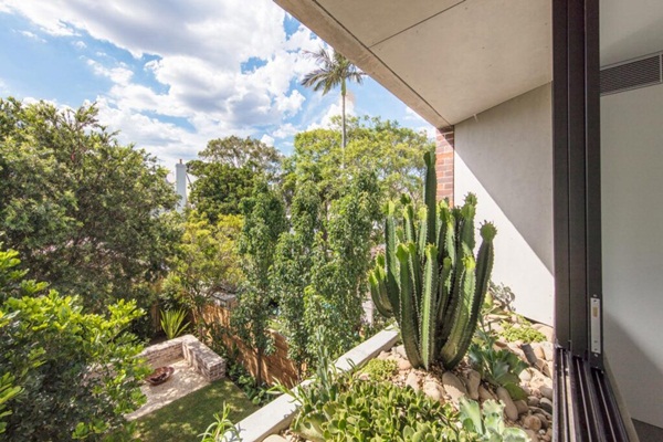 Ngôi nhà nhỏ với khu vườn ở sân sau mang đến bầu không khí hòa mình với thiên nhiên, thuận tiện vui chơi thả ga dịp cuối tuần-17