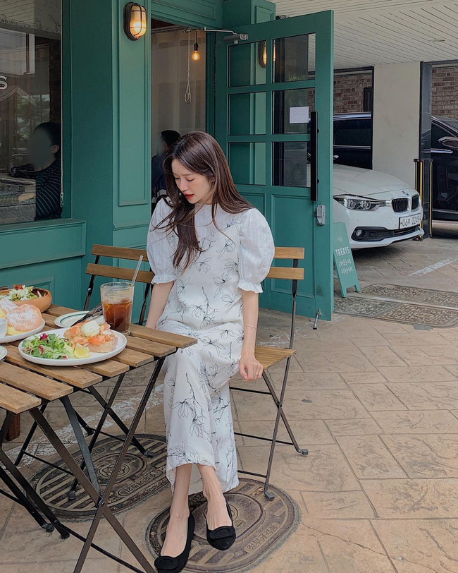 Để diện váy hai dây xịn đẹp level cao nhất, chị em hãy ngắm 12 set đồ này của gái Hàn-4