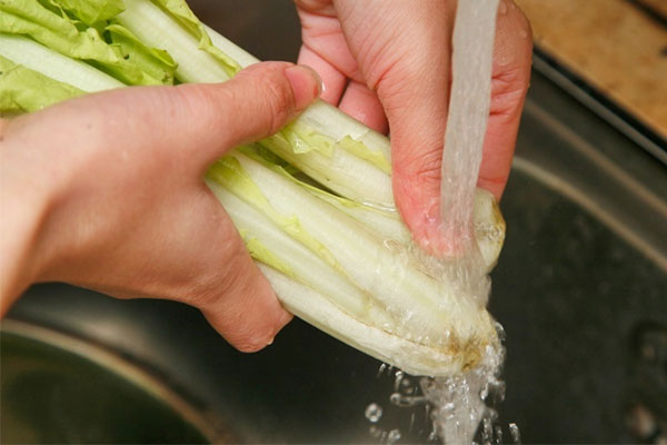 7 chất tẩy rửa đã hết hạn nhưng vẫn sử dụng được, thứ đầu tiên liên quan trực tiếp đến ăn uống-8