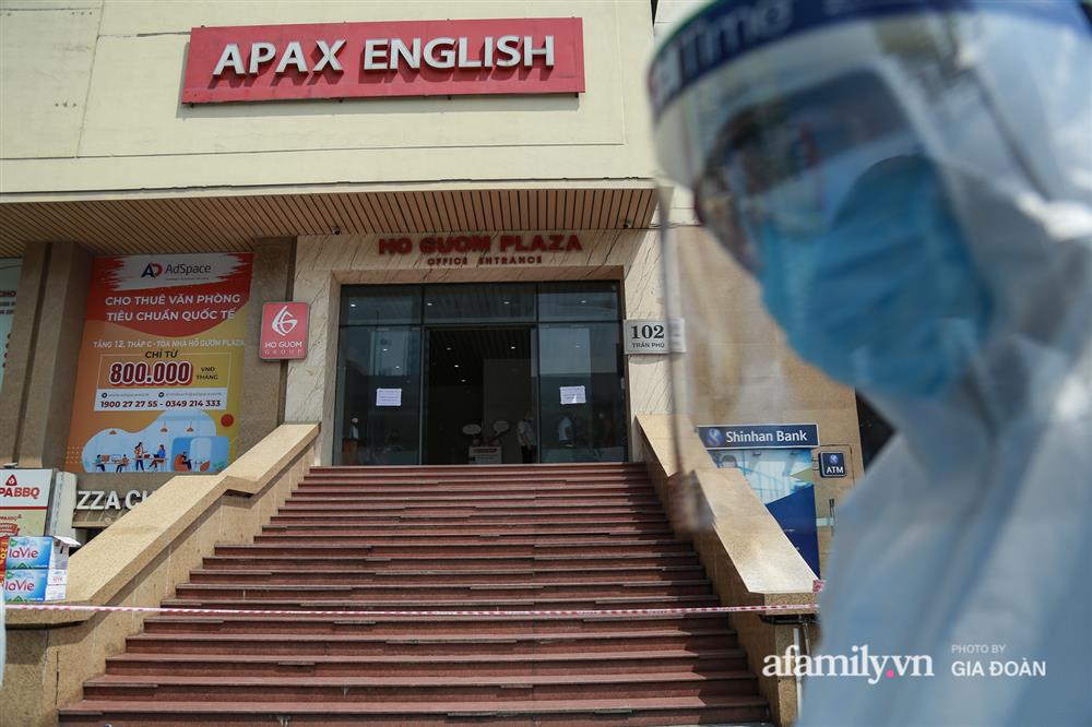 Hà Nội phong tỏa chung cư Hồ Gươm Plaza và tòa CT7 Booyoung nơi có ca nghi mắc COVID-19 liên quan vợ chồng giám đốc ở Thanh Xuân-1