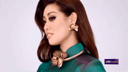 Khánh Vân diện áo dài hoa sen ý nghĩa nhưng lại bị chê sai trái từ tóc tai đến makeup-3