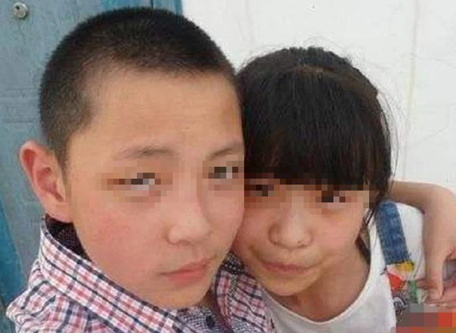 Phát hiện con gái 14 tuổi yêu sớm nhưng ông bố không mắng một lời còn đưa con đi mua sắm, qua hôm sau cô bé tự động chia tay-1