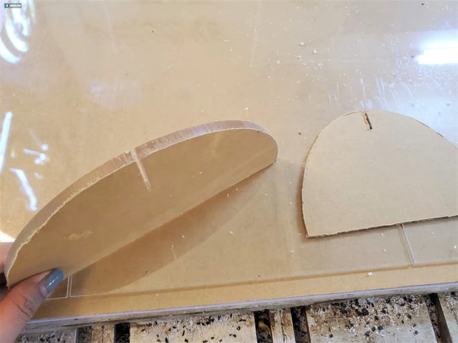 Kiếm chục triệu/ngày nhờ cắt tấm mica làm vách ngăn trong suốt, bán đắt hàng không tưởng-5