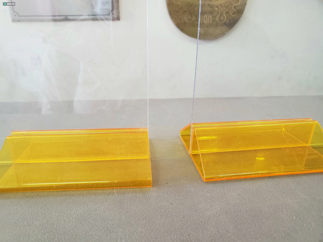 Kiếm chục triệu/ngày nhờ cắt tấm mica làm vách ngăn trong suốt, bán đắt hàng không tưởng-6