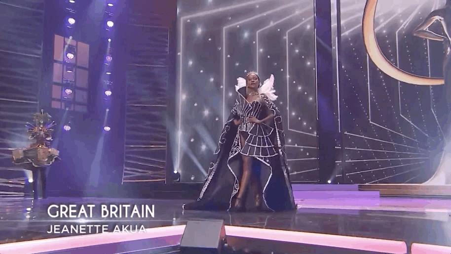 Đêm thi quốc phục Miss Universe: Khánh Vân một mình cặm cụi trong hậu trường, dàn đối thủ mạnh bắt đầu tung hết 100% sức lực-3