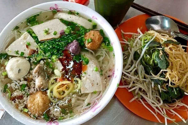 Quán sữa ngũ vị hơn 20 năm chưa bao giờ ngớt khách-5