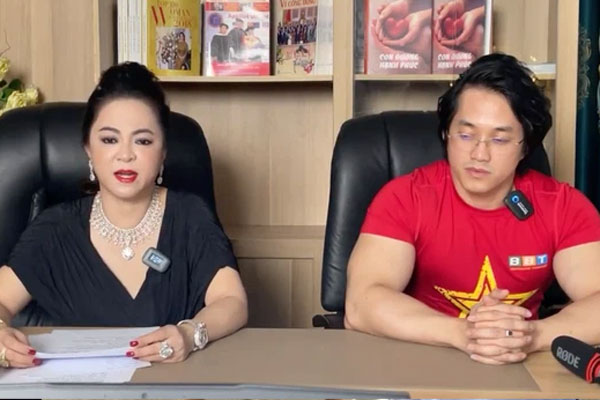 Bà Phương Hằng mới học hết lớp 11 nhưng lại khoe có bằng Giáo sư đại học, chuyện này rốt cuộc là sao?-3