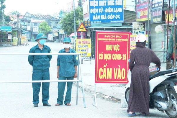 Đột nhập vào xã đang phong tỏa vì Covid-19 để đánh ghen, 6 người bị phạt 46 triệu đồng-2