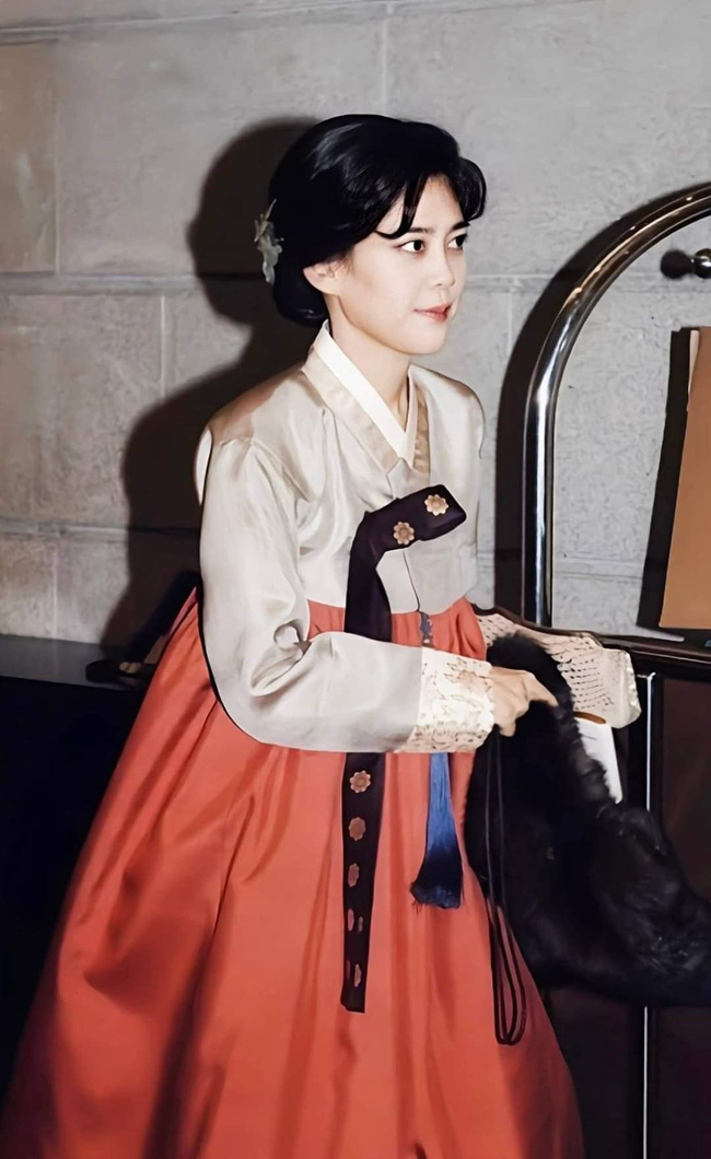 Cãi lời gia đình để cưới anh bảo vệ và cái kết 15 năm sau: Bị chồng bạo hành, ly hôn vẫn kiện ngược để đòi 1,1 tỷ đô bồi thường-7