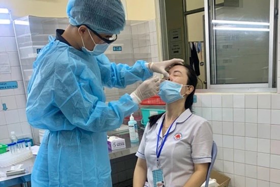 Trưa 15/5, Việt Nam có thêm 18 ca mắc COVID-19 mới