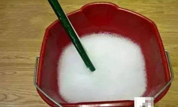 Mẹo giúp bạn không cần phải lau sàn trong một tuần mà nhà vẫn sạch bong kin kít-5